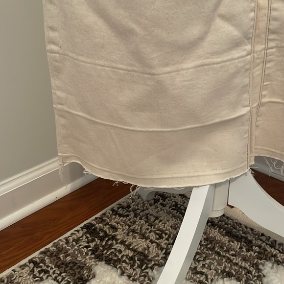 Women's Beige Wide-Leg Crop Jeans - Picture 3 of 4